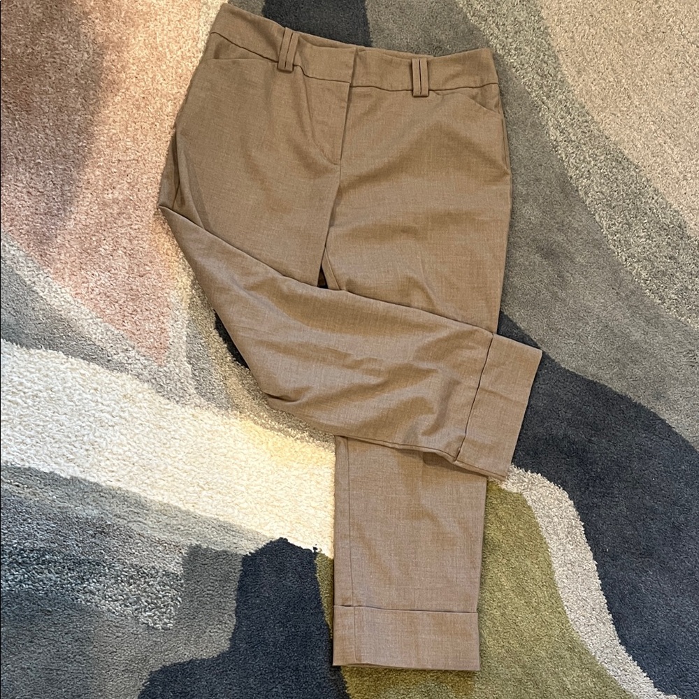 Ann Taylor Cuffed Signature Tan Women's Cropped Pant 6